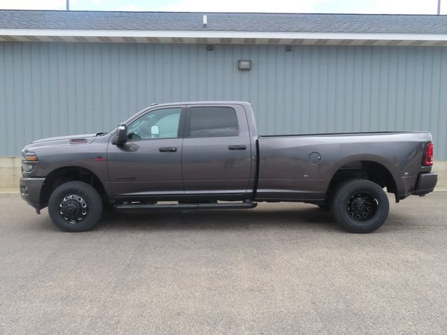 New 2026 RAM 3500 Big Horn AWD/4WD image 8