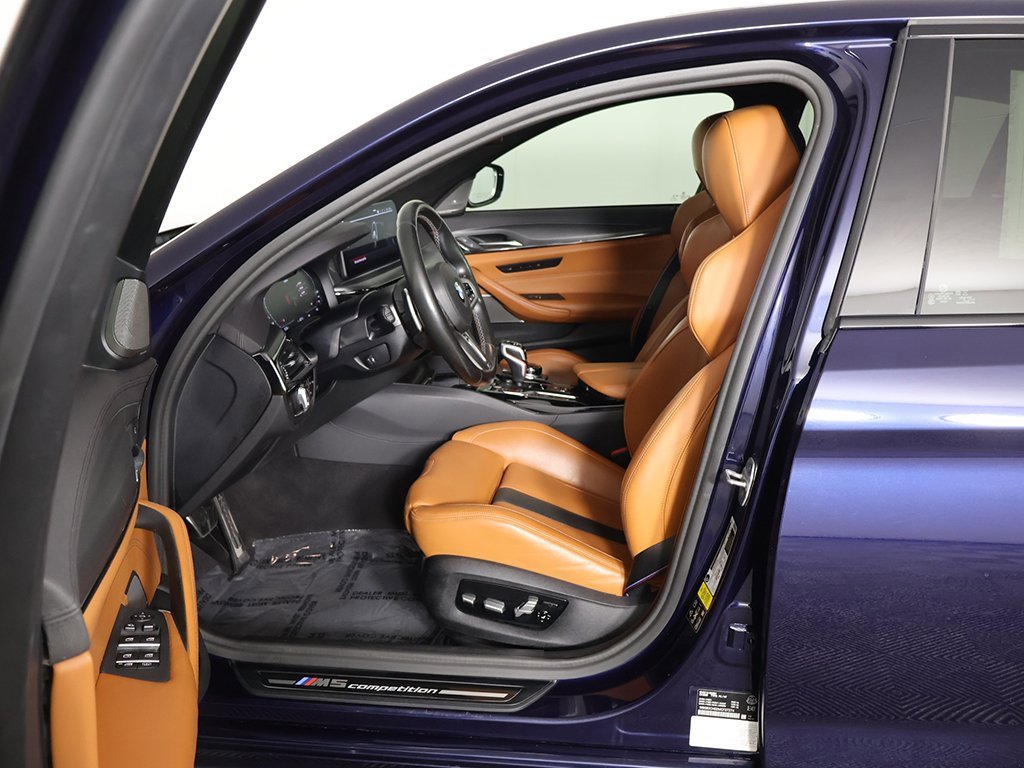 Used 2021 BMW M5 image 32