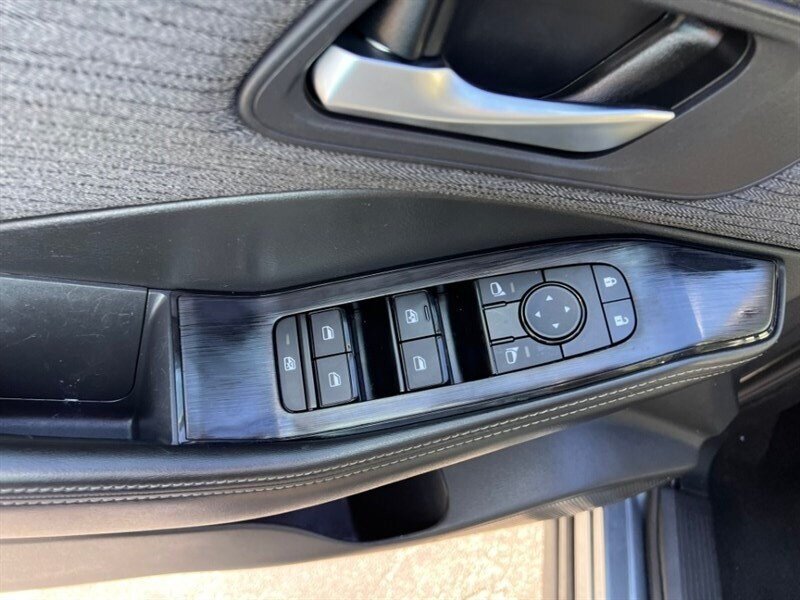 Used 2023 Nissan Rogue SV AWD/4WD image 20