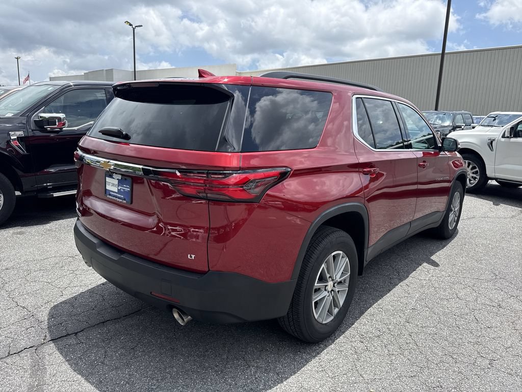 Used 2023 Chevrolet Traverse LT FWD image 7