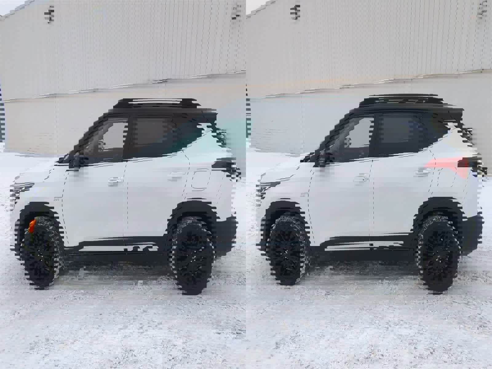 Used 2023 Kia Seltos Nightfall Edition image 11