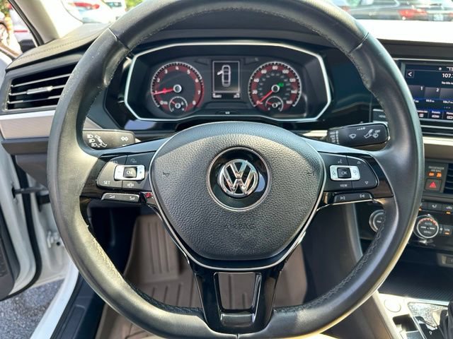 Used 2020 Volkswagen Jetta SE FWD image 16