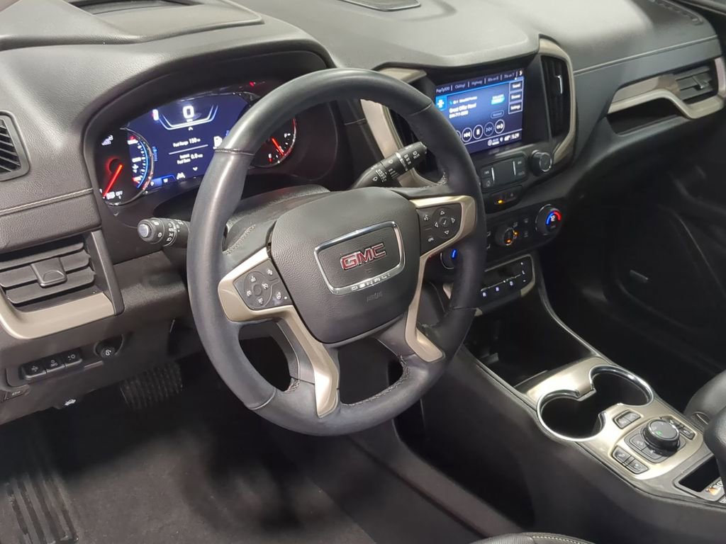 Used 2023 GMC Terrain Denali w/ Denali Premium Package image 10