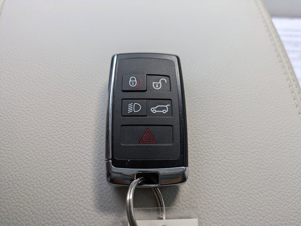 Used 2021 Jaguar F-PACE S image 35