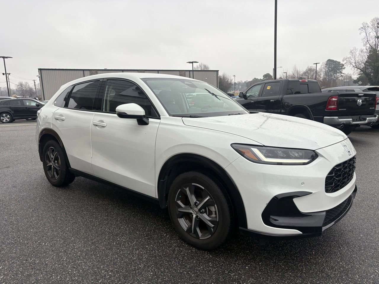 Used 2024 Honda HR-V EX-L image 9