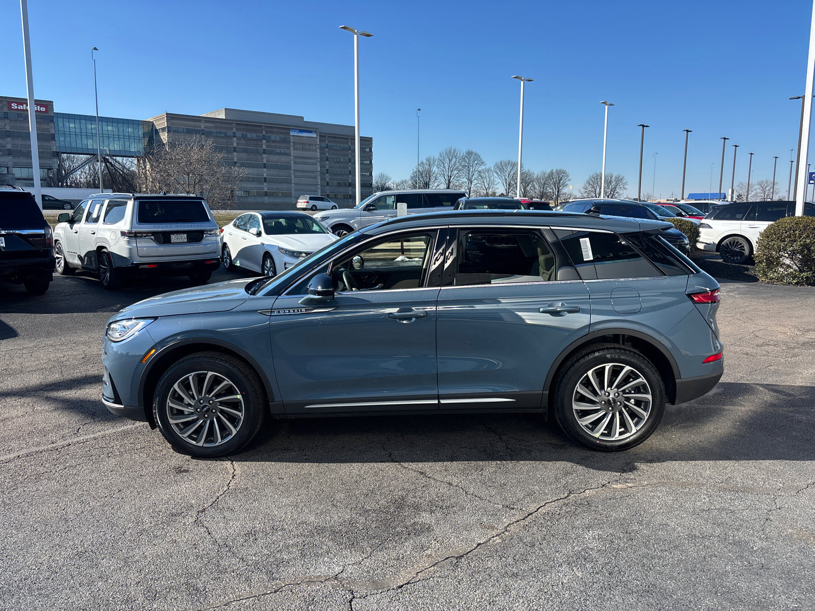 New 2026 Lincoln Corsair Reserve image 4