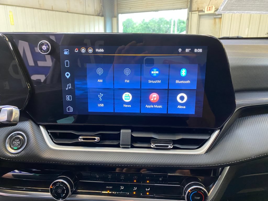 Used 2025 Chevrolet Equinox LT AWD/4WD image 39