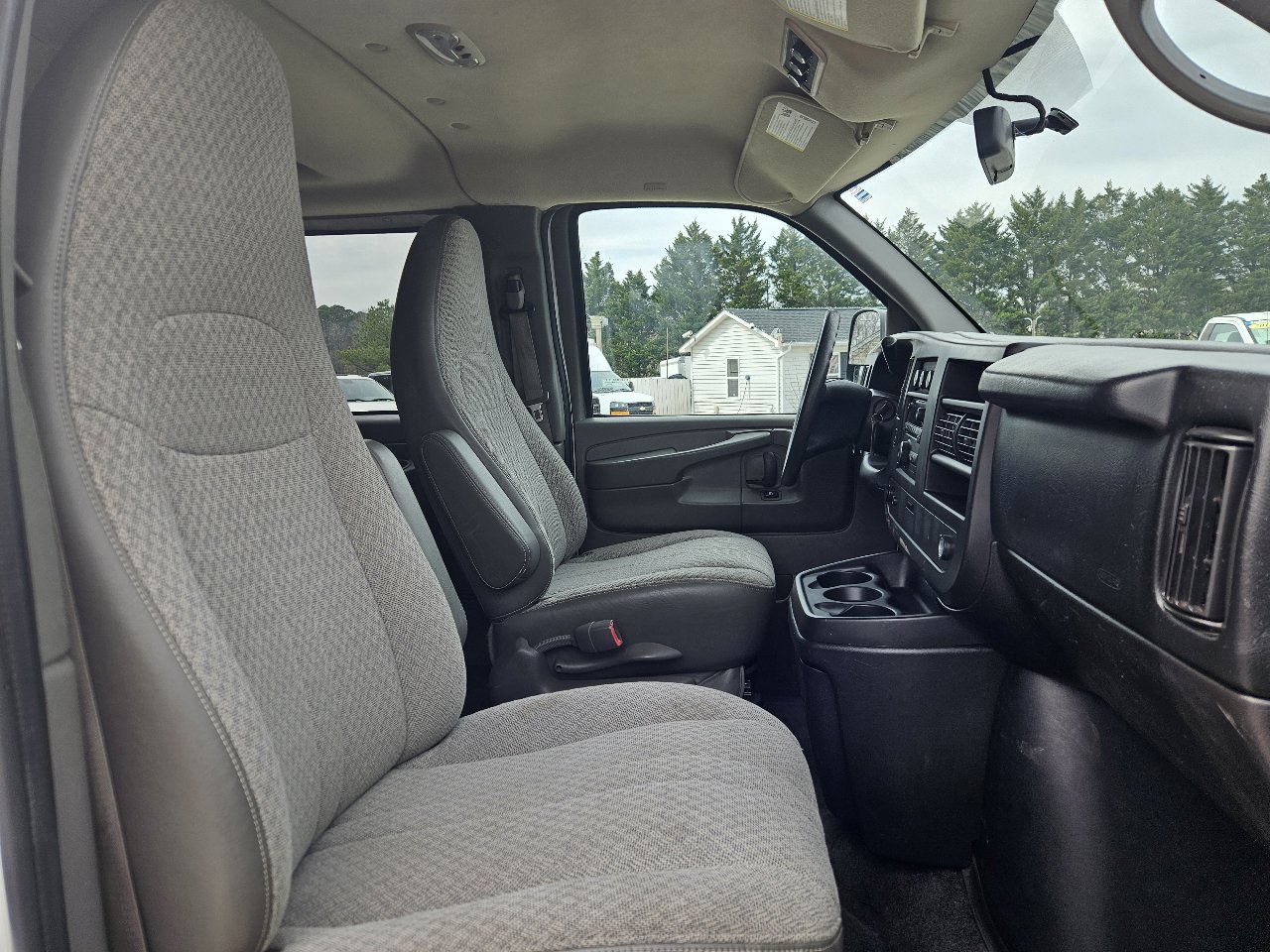 Used 2014 Chevrolet Express 1500 LT w/ LT Preferred Equipment Group image 27