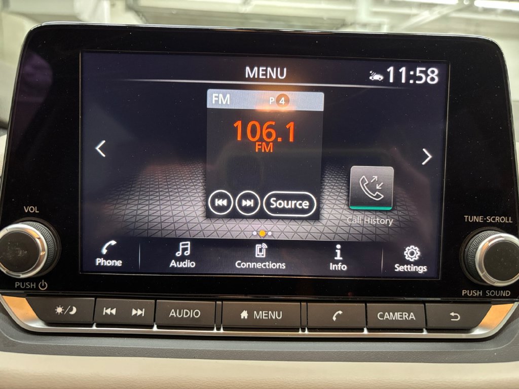 Used 2023 Nissan Rogue SV AWD/4WD image 25