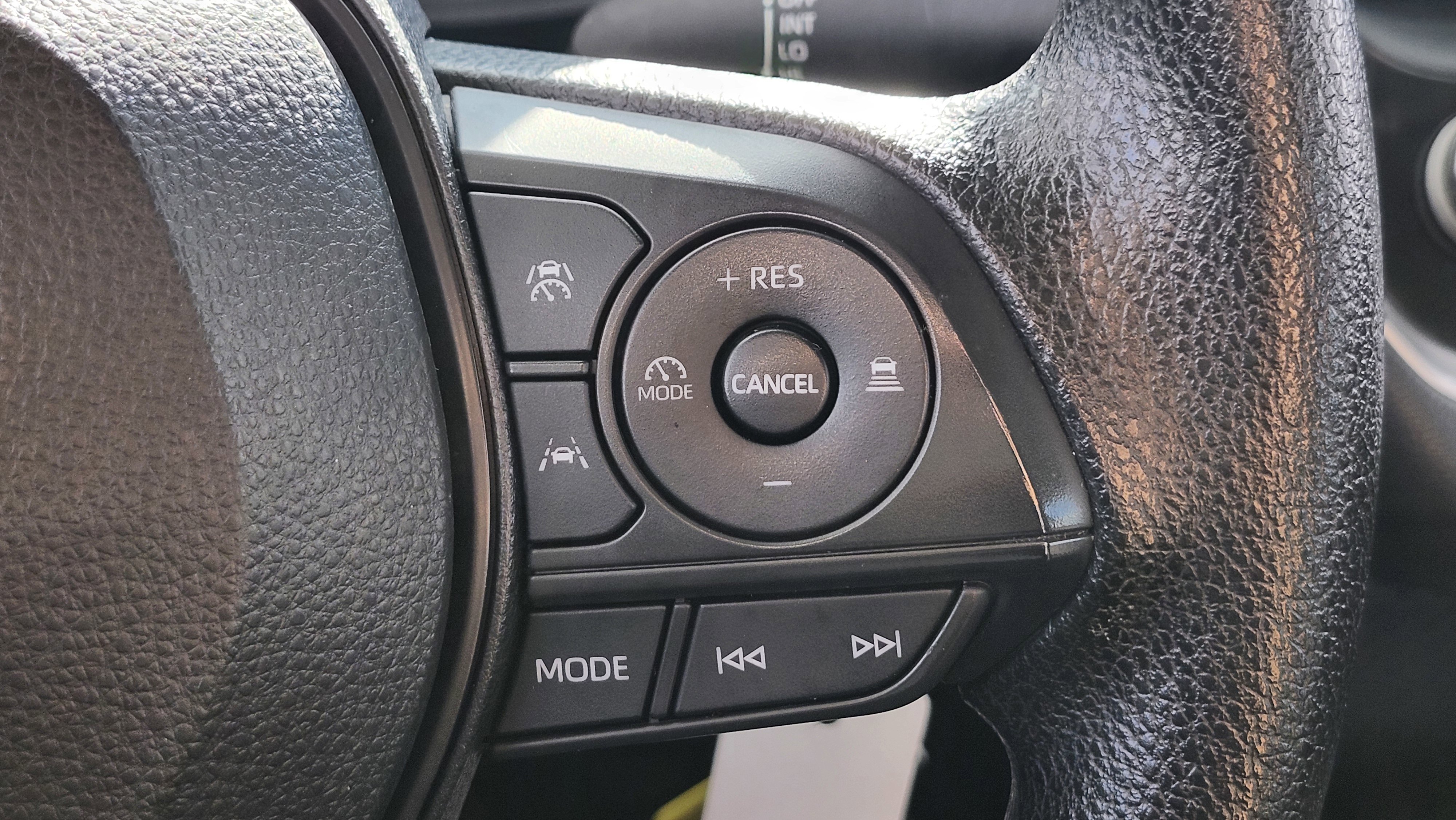 Used 2023 Toyota Corolla LE image 27