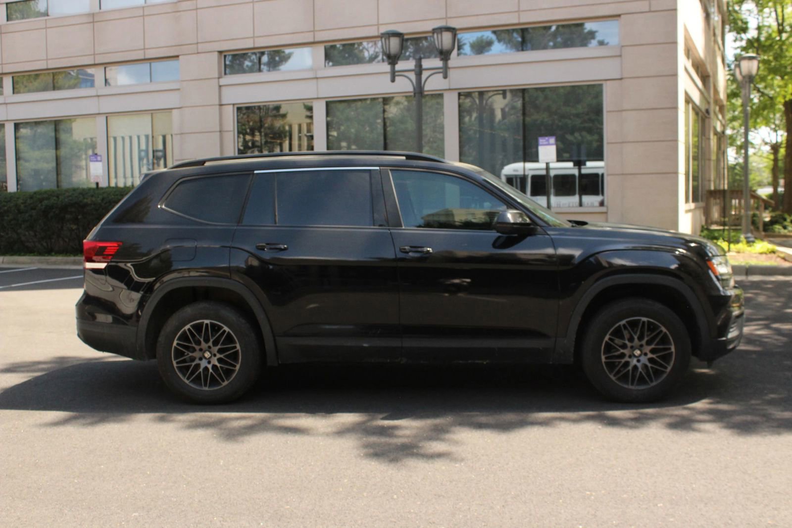Used 2018 Volkswagen Atlas S AWD/4WD image 6