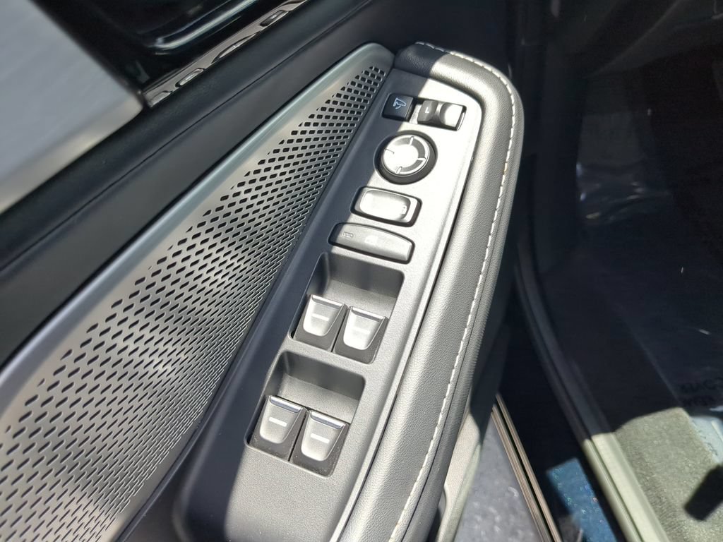 Used 2024 Acura MDX w/ Technology Package FWD image 17