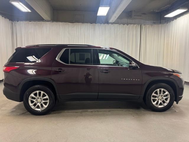 Used 2019 Chevrolet Traverse LT image 3