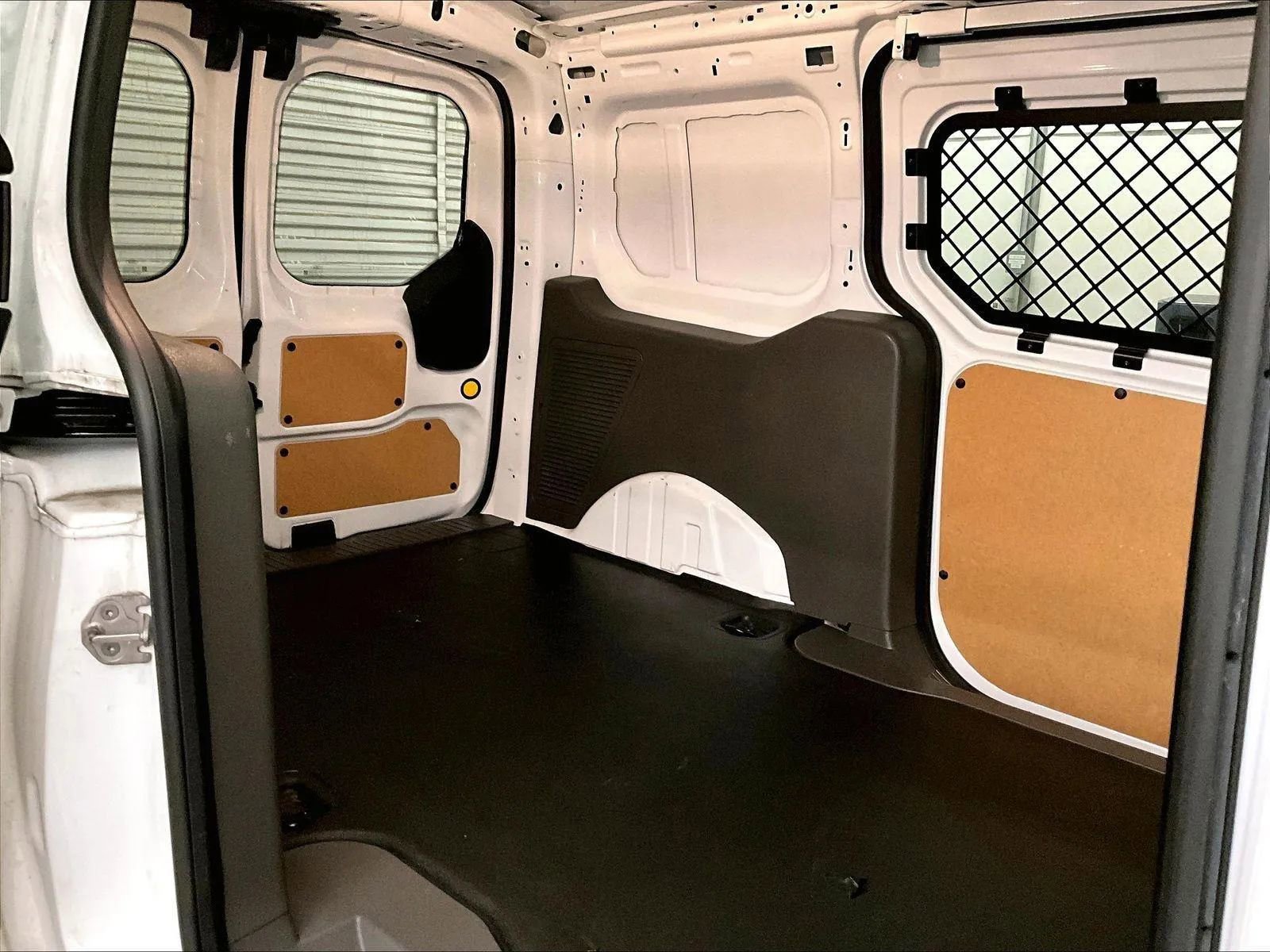 Used 2022 Ford Transit Connect XL image 31