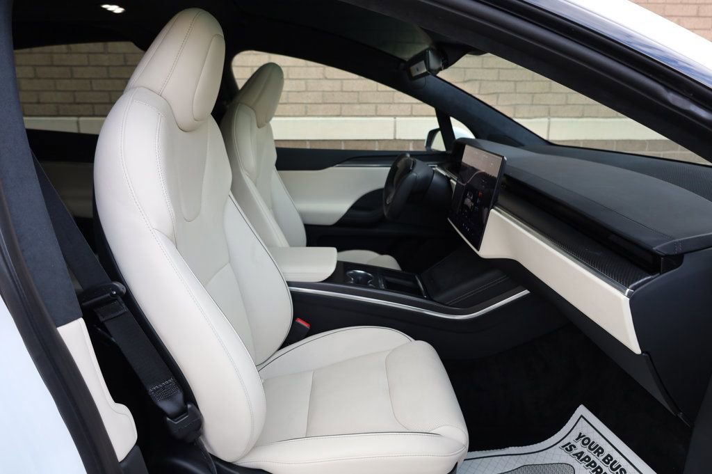 Used 2022 Tesla Model X Plaid image 28