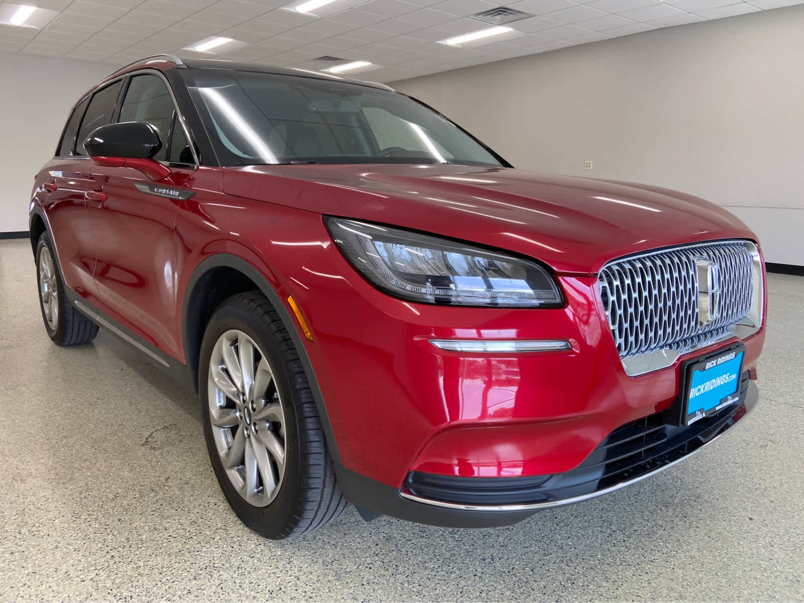Used 2022 Lincoln Corsair AWD w/ Premium Package image 6