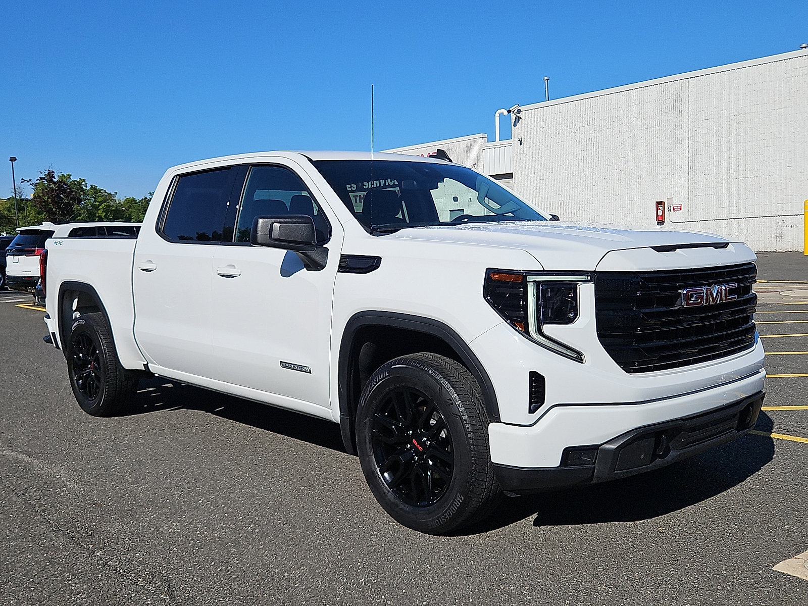 Certified 2024 GMC Sierra 1500 Elevation AWD/4WD image 1