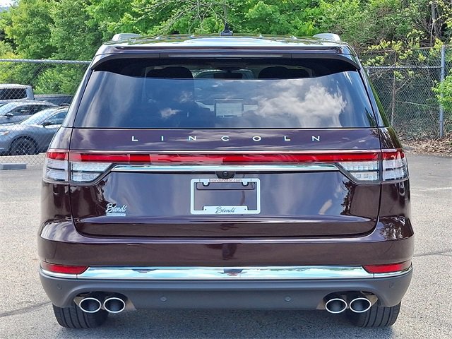 Used 2023 Lincoln Aviator Reserve w/ Elements Package Plus AWD/4WD image 5