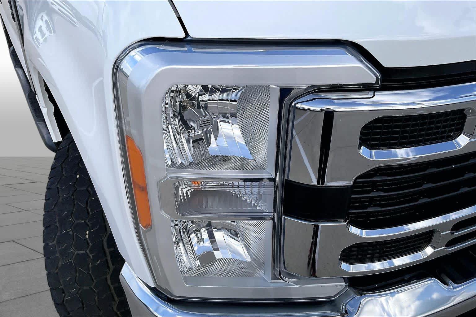 Used 2023 Ford F250 XLT AWD/4WD image 25