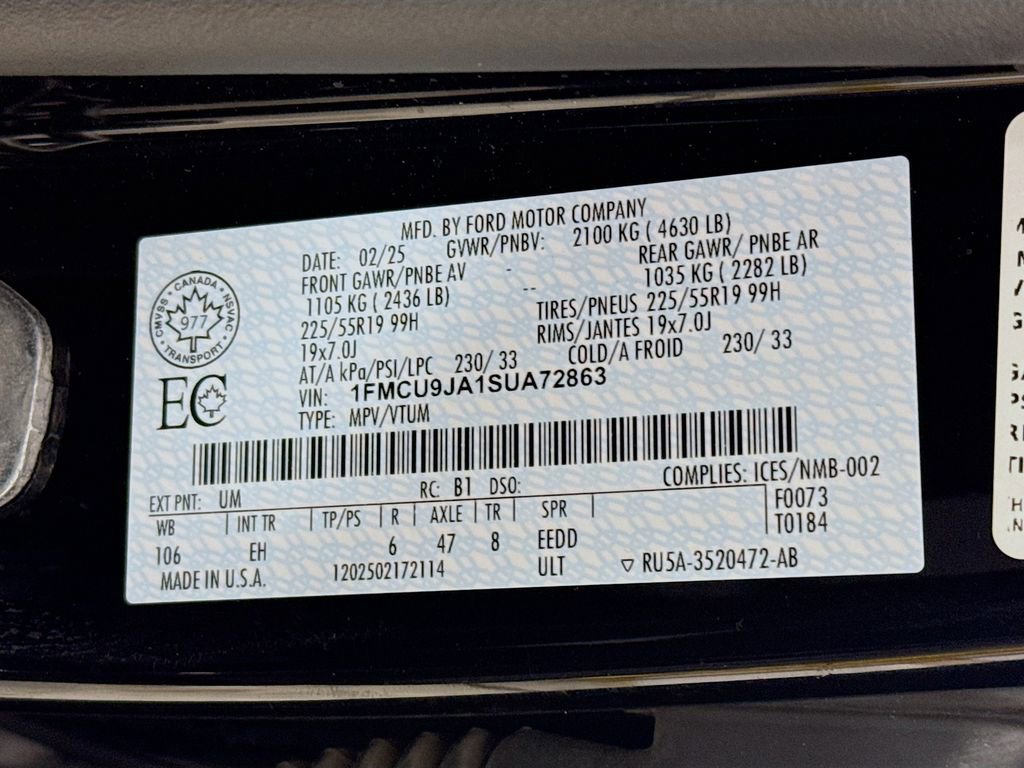 Used 2025 Ford Escape Platinum AWD/4WD image 37