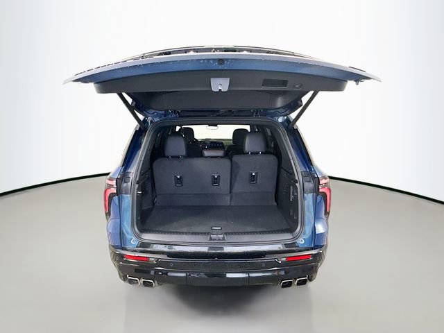 Used 2024 Chevrolet Traverse RS image 28