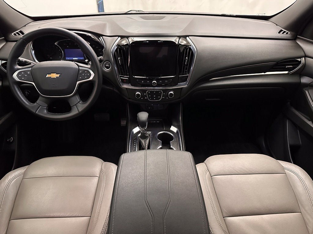 Used 2023 Chevrolet Traverse LT AWD/4WD image 7