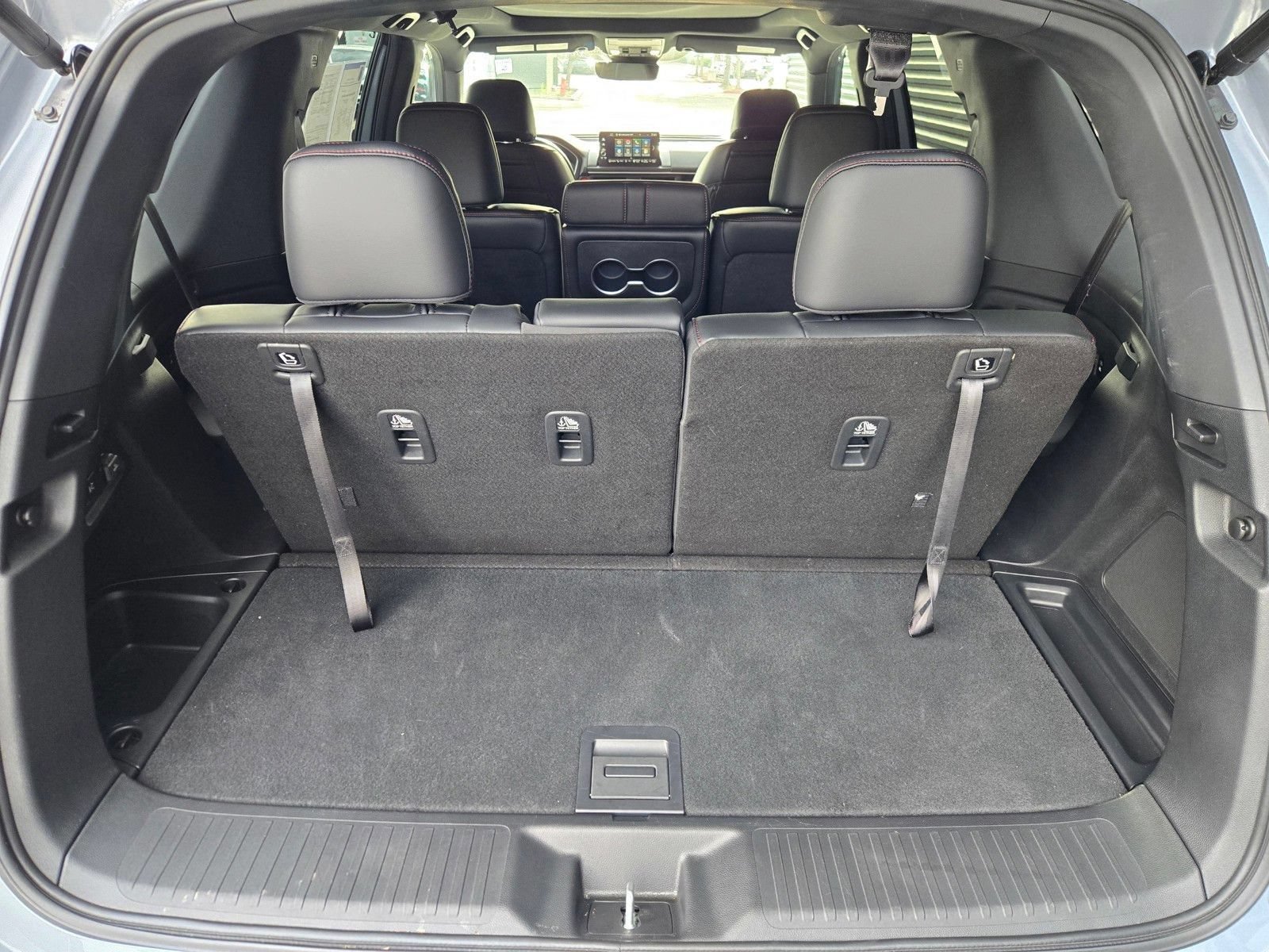 Used 2025 Honda Pilot Black Edition image 28