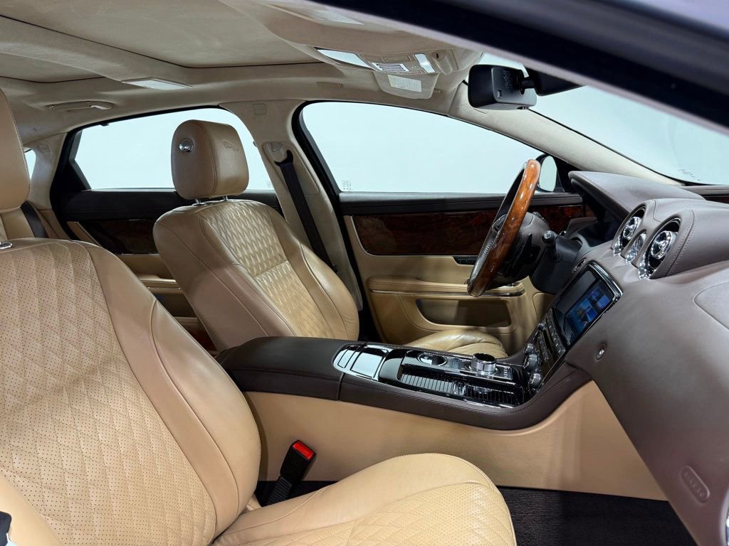 Used 2017 Jaguar XJ L Portfolio image 38