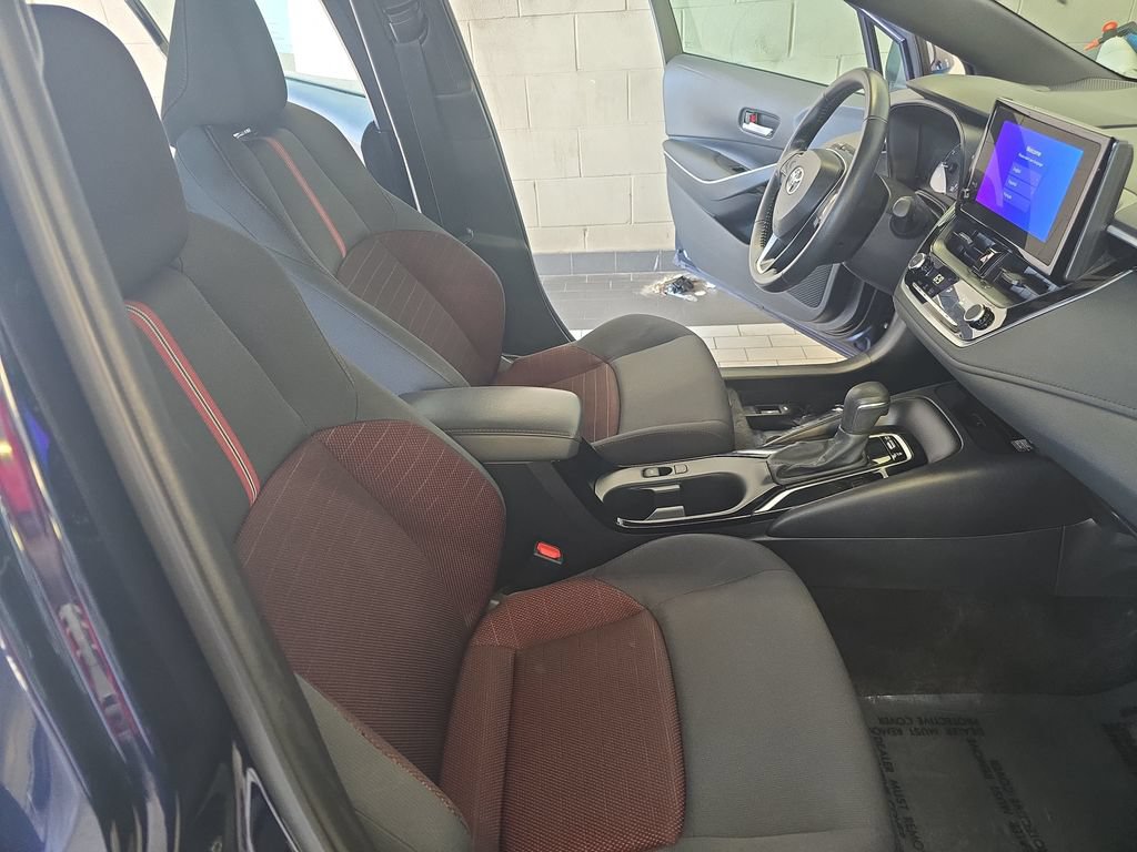 Used 2024 Toyota Corolla SE w/ SE Premium Package FWD image 11