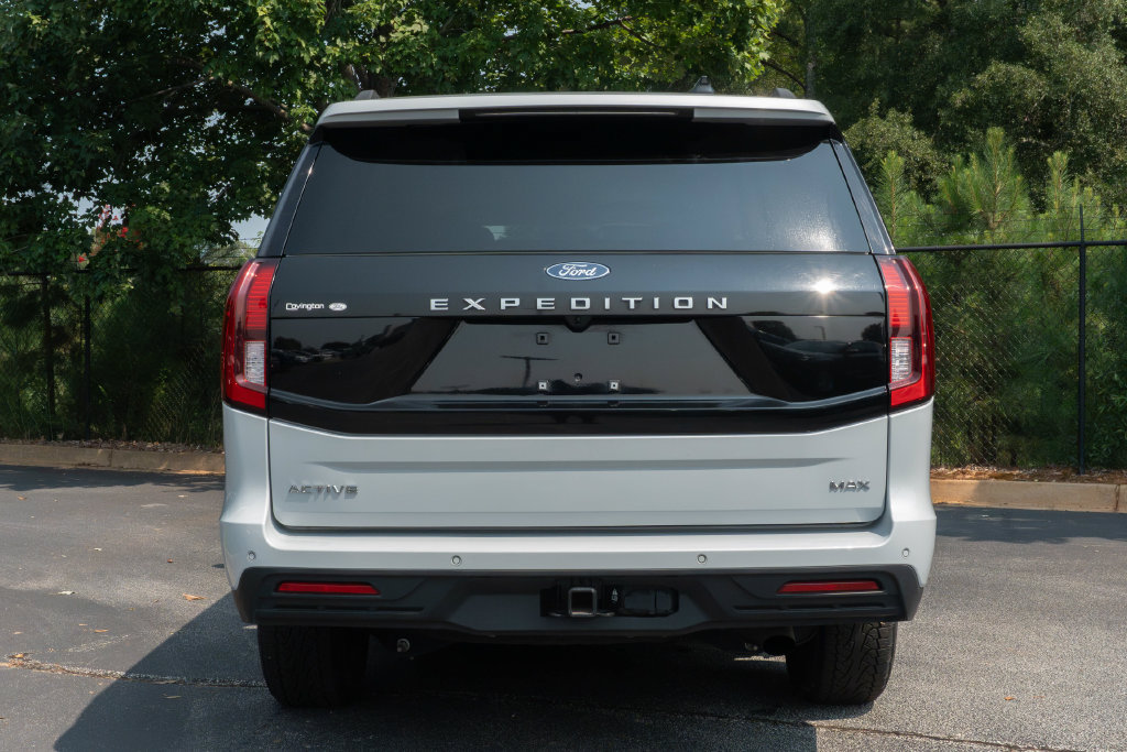 Used 2025 Ford Expedition Max Active RWD image 10