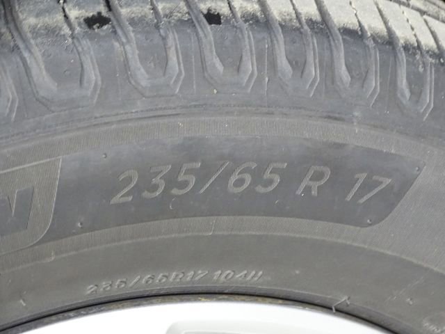 Used 2021 Chrysler Voyager L image 43