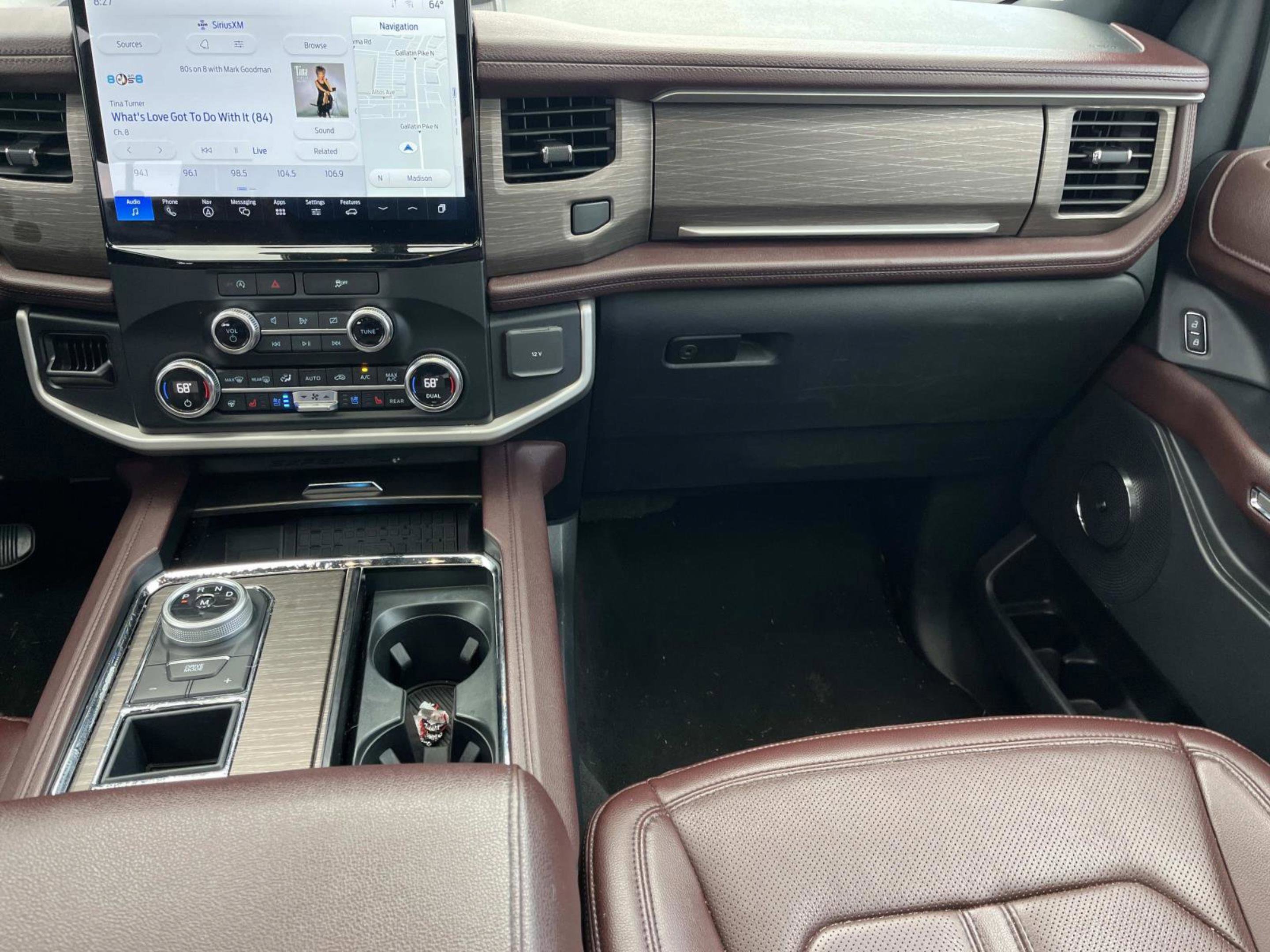 Used 2023 Ford Expedition Limited image 16