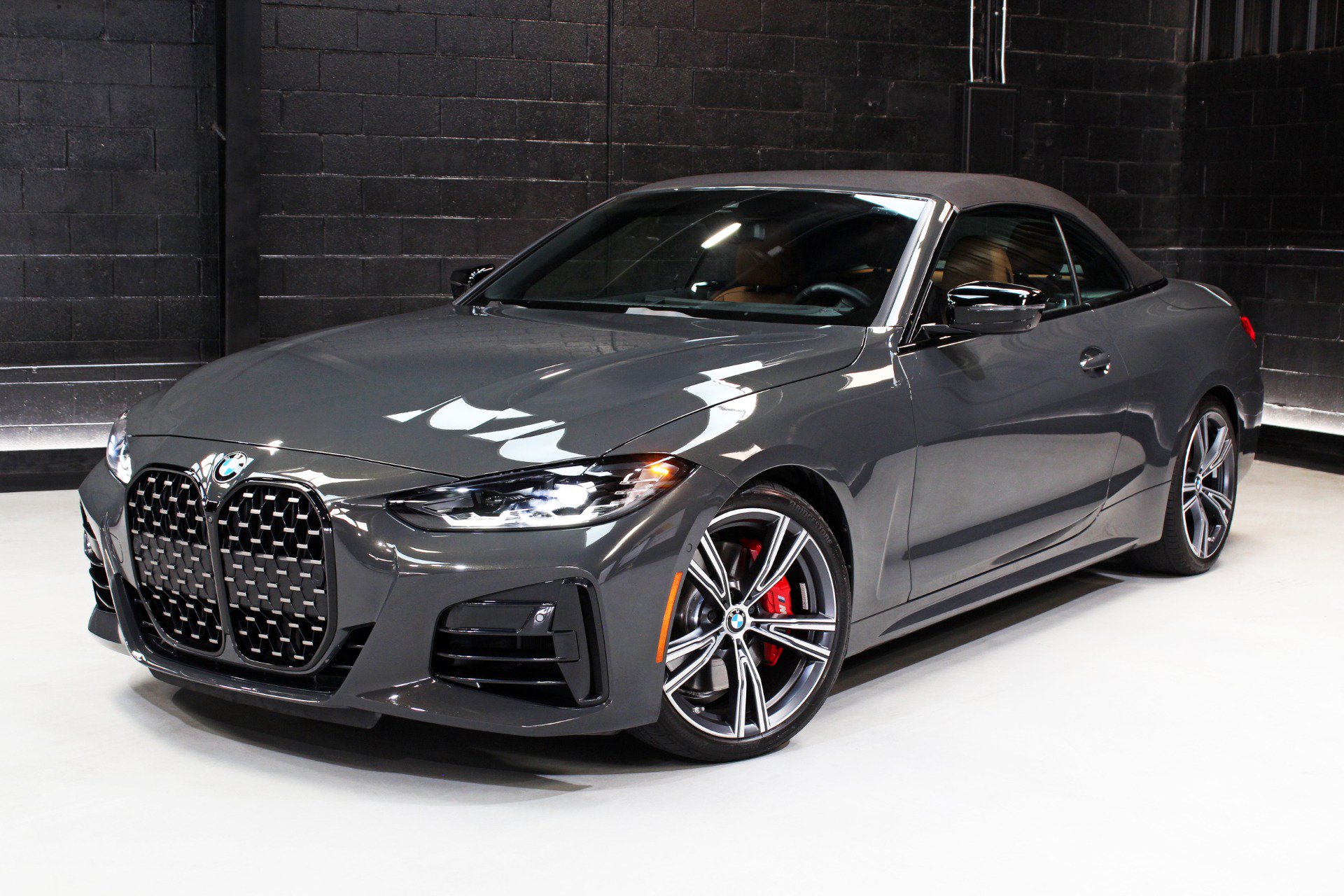 Used 2024 BMW M440i Convertible w/ Premium Package RWD image 8