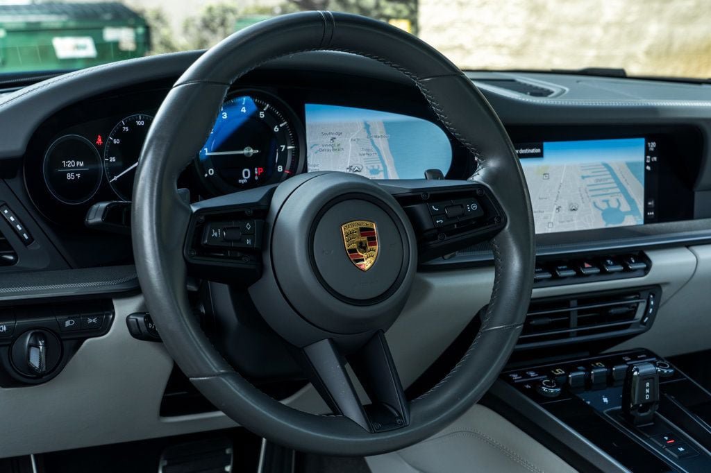 Used 2022 Porsche 911 Carrera S RWD image 15