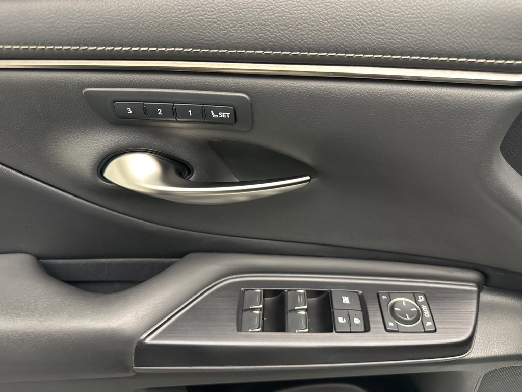 Used 2021 Lexus ES 350 F Sport image 24