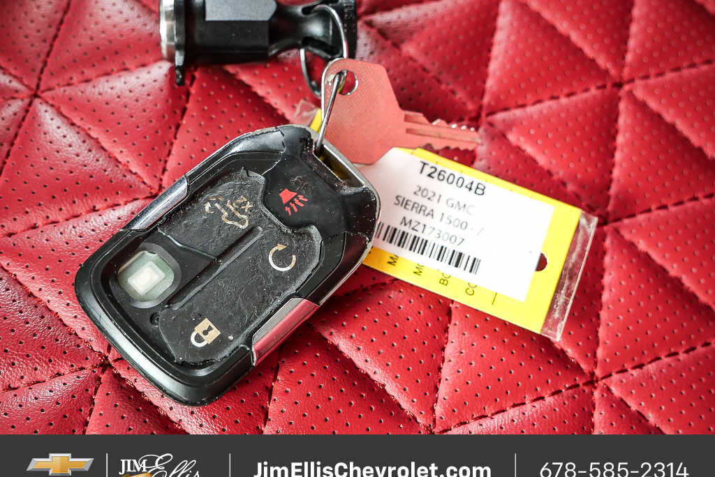 Used 2021 GMC Sierra 1500 SLT w/ SLT Premium Plus Package AWD/4WD image 39