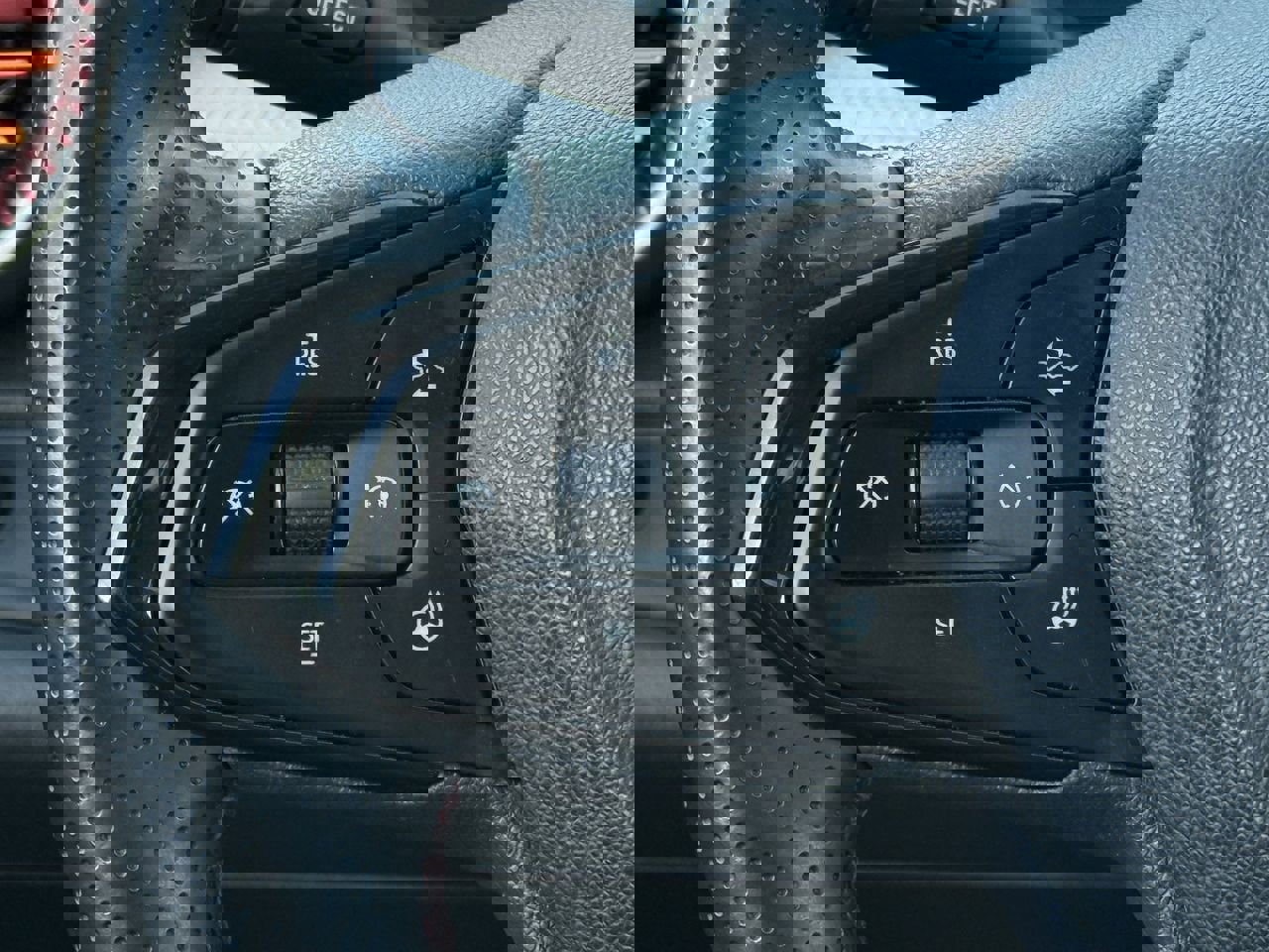 Certified 2024 Chevrolet Trax RS w/ Driver Confidence Package image 14