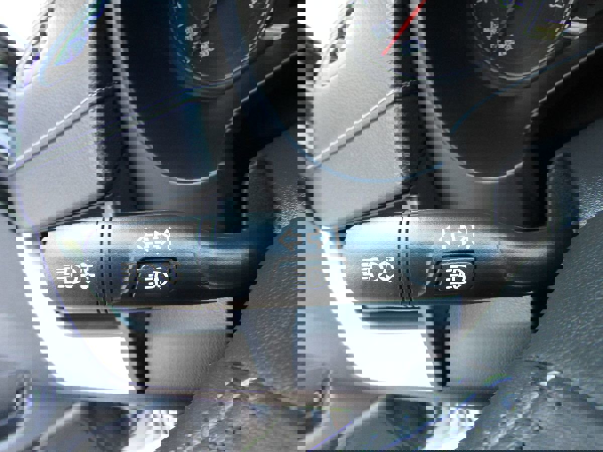 Used 2022 GMC Terrain SLT w/ Infotainment Package II image 10