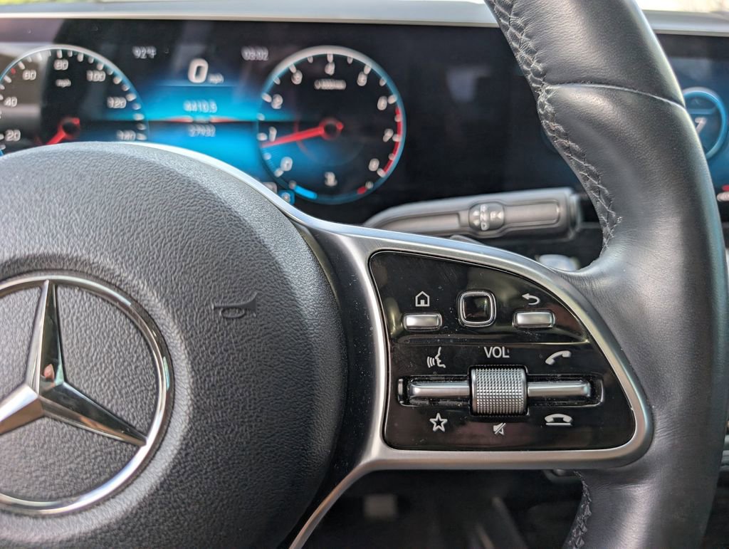 Certified 2021 Mercedes-Benz GLA 250 4MATIC image 24