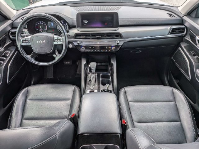 Used 2022 Kia Telluride LX FWD image 13