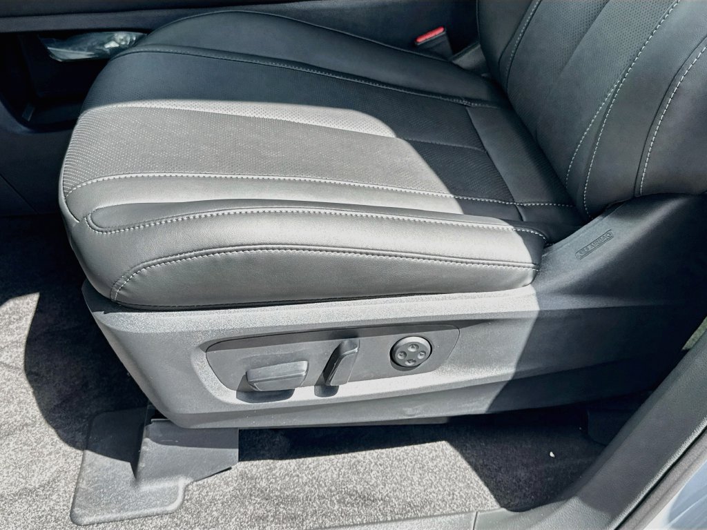 New 2027 INFINITI QX60 Luxe w/ Cargo Package FWD image 20