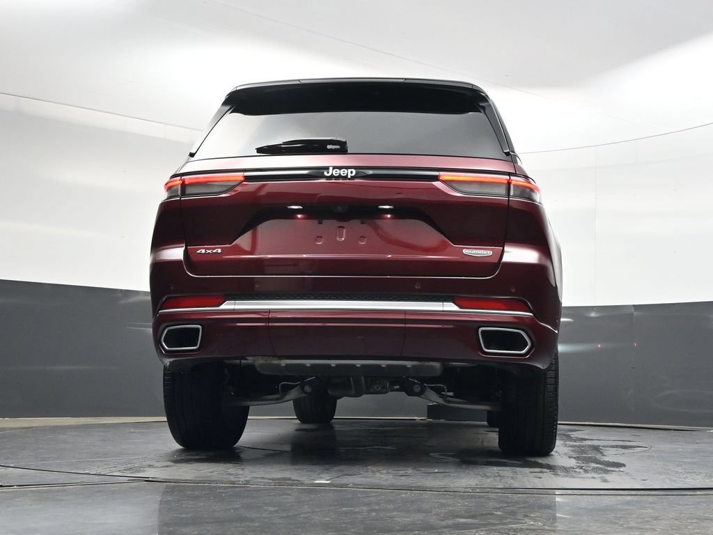 Used 2024 Jeep Grand Cherokee Summit AWD/4WD image 32