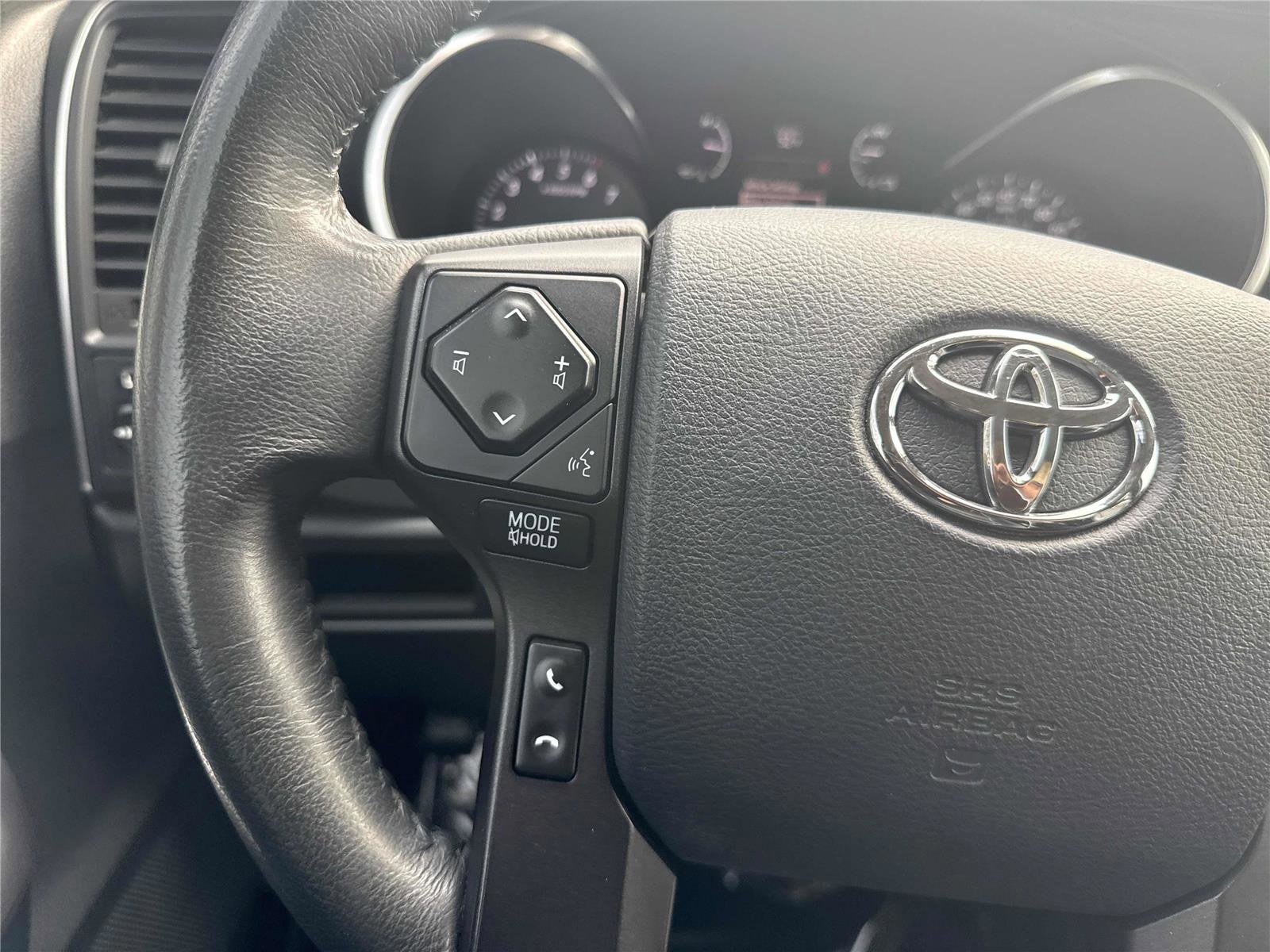 Used 2018 Toyota Sequoia TRD Sport image 17