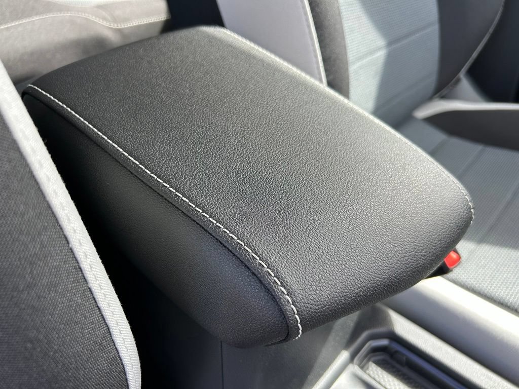 New 2026 Volkswagen Taos S FWD image 40