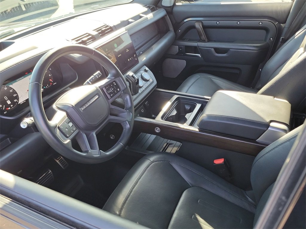 Used 2023 Land Rover Defender 130 X image 10