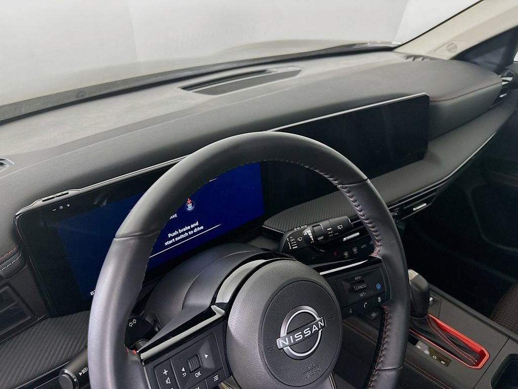 Certified 2025 Nissan Kicks SR FWD image 15
