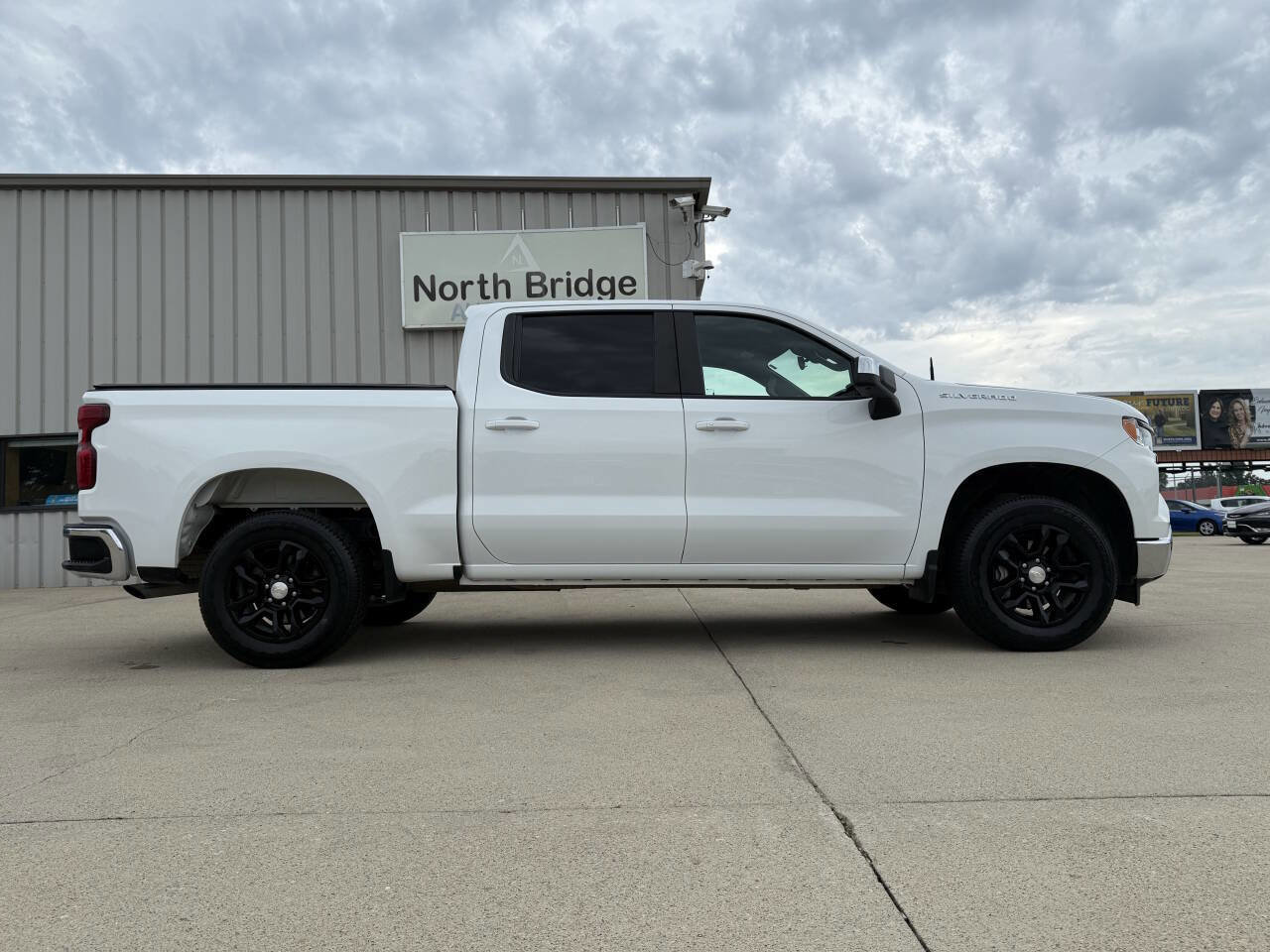 Used 2022 Chevrolet Silverado 1500 LT image 27