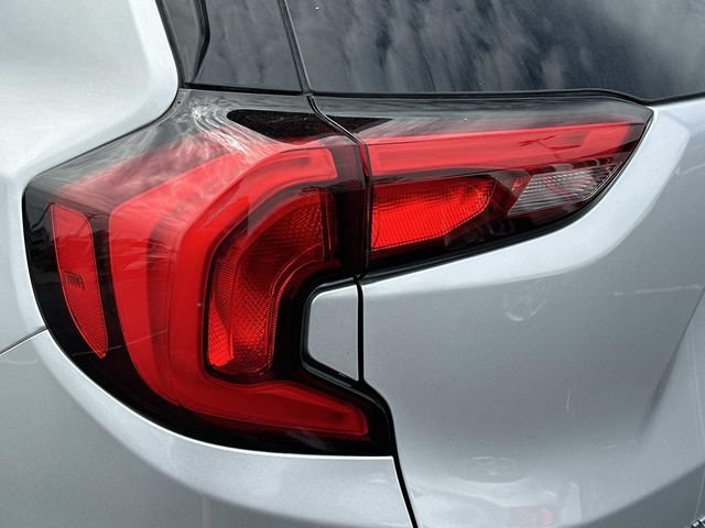 Used 2019 GMC Terrain SLT w/ Preferred Package FWD image 16