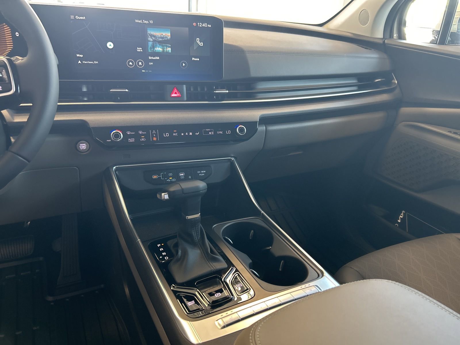 New 2026 Kia Carnival EX image 28