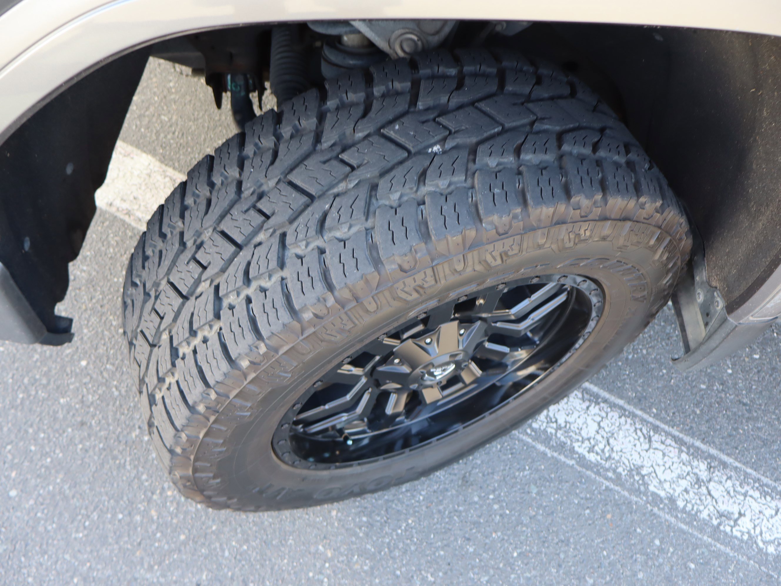 Used 2020 GMC Sierra 1500 AT4 w/ AT4 Premium Package AWD/4WD image 42